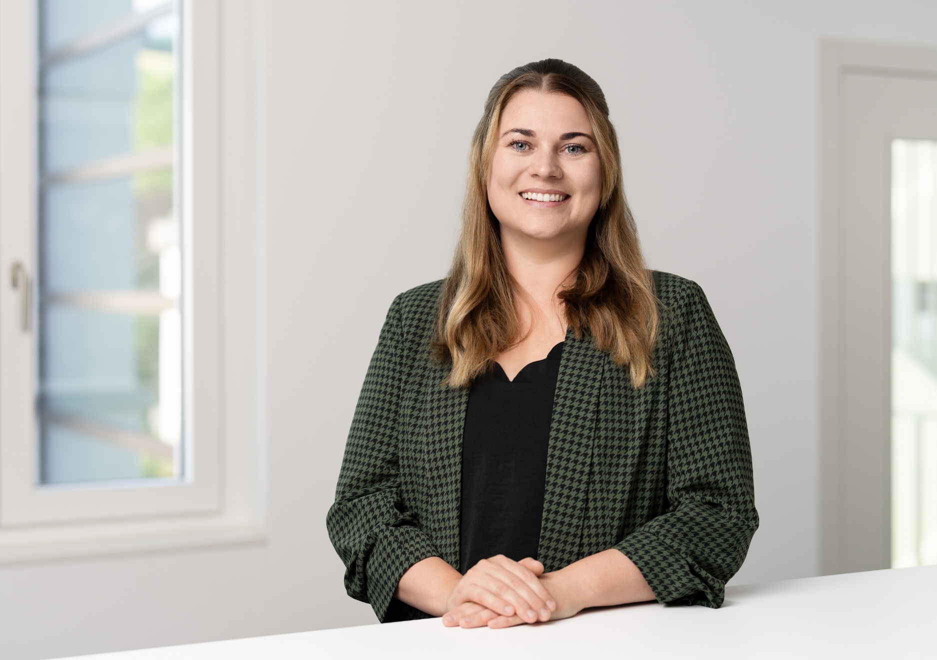 Portrait von Stefanie Zweifel, Direktionsassistenz